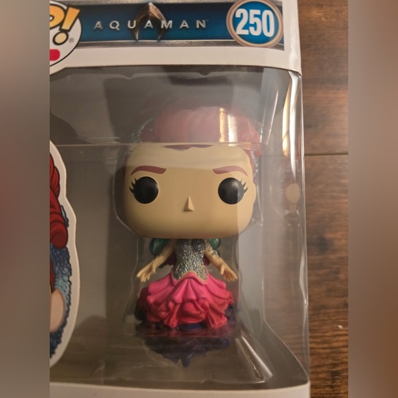 Funko Pop! Vinyl: DC Universe - Mera - GameStop (Exclusive) #250 - Picture 4 of 4